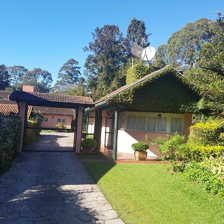 Confortavel Apartamento Proximo Ao Lago Negro Apartment Gramado Ngoại thất bức ảnh