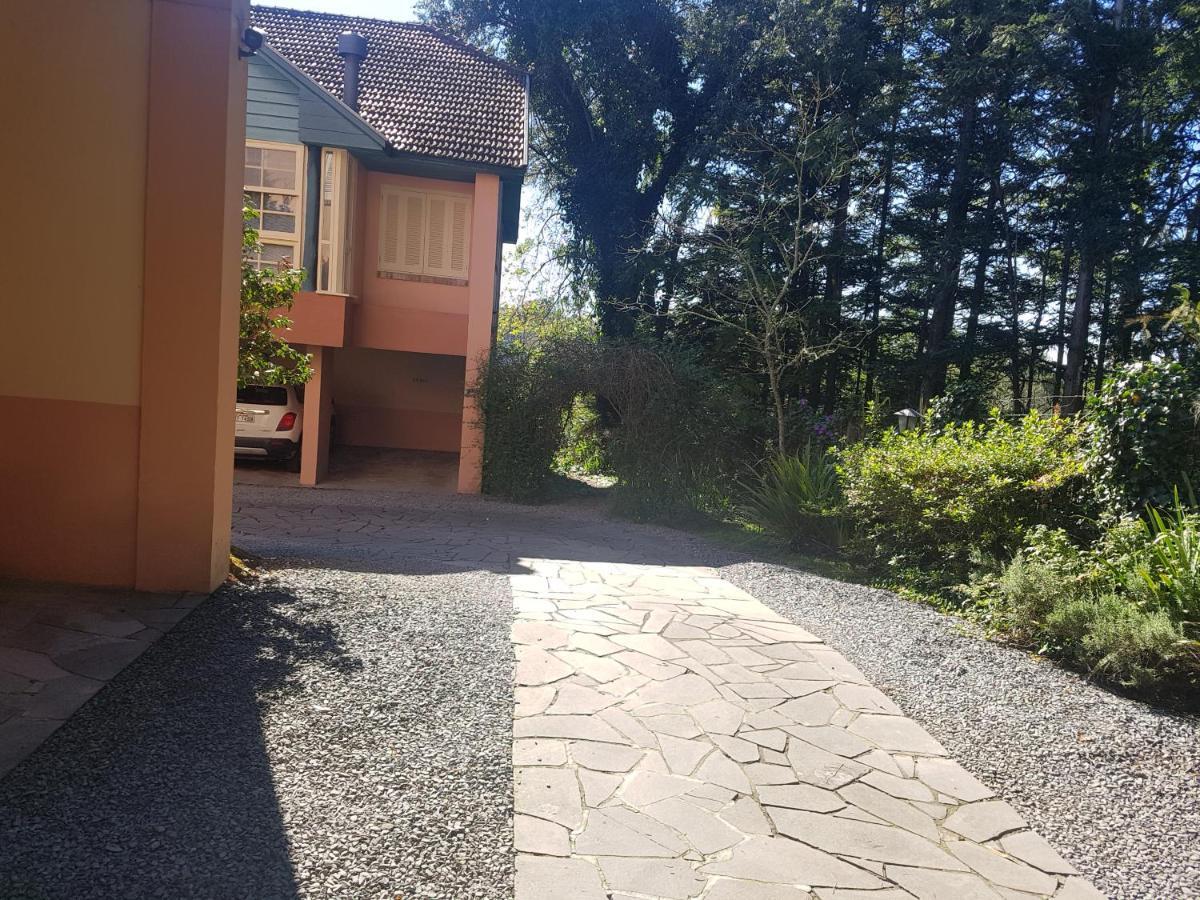 Confortavel Apartamento Proximo Ao Lago Negro Apartment Gramado Ngoại thất bức ảnh